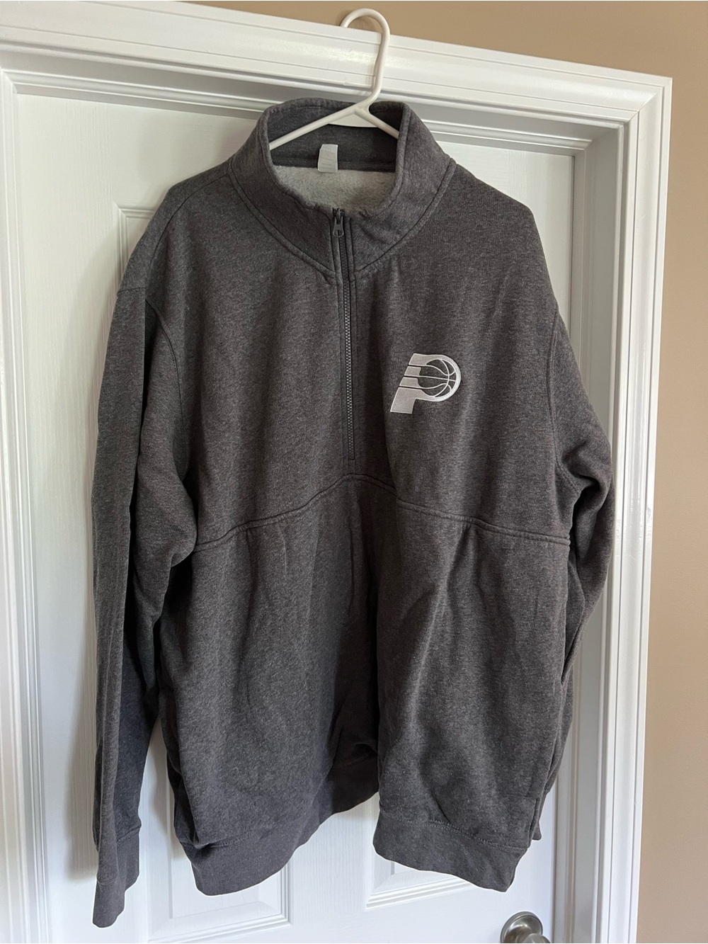 Pacers logo Gray Men's Quarter-Zip Fleece Sweat shirt